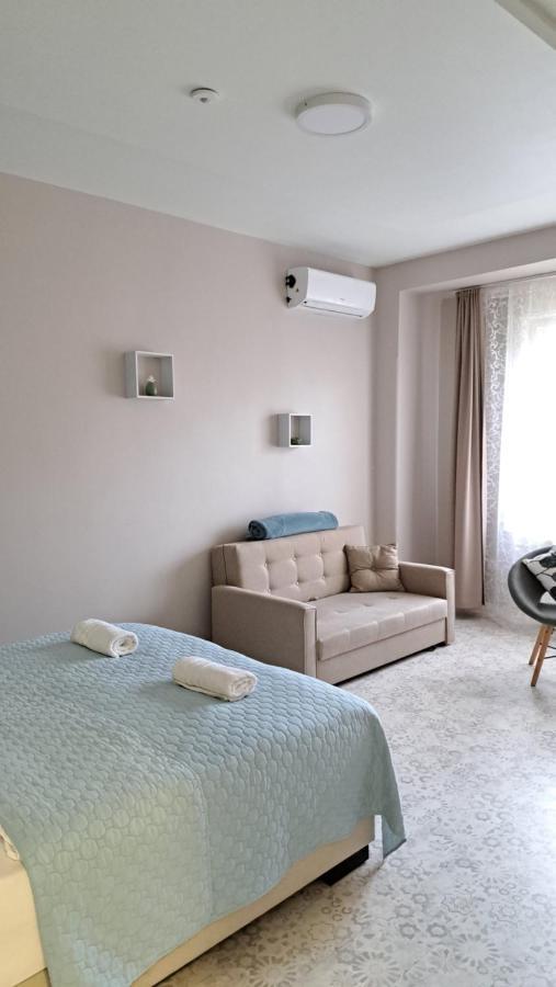 Eper Apartman Segedyn Zewnętrze zdjęcie